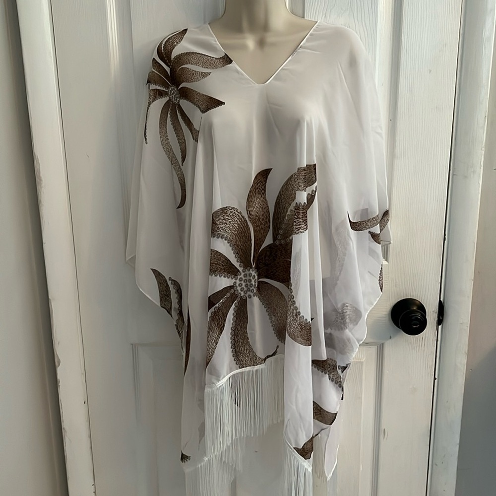 Universal Thread Cream with tan flowers cover up. V-Neck OSFM